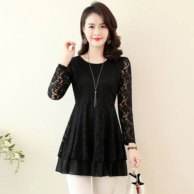 Women's T-shirt Spring a Autumn 2025 New middle aged Lace shirt Women Loose Long-sleeved bottoming Shirt Casual Female Top A560