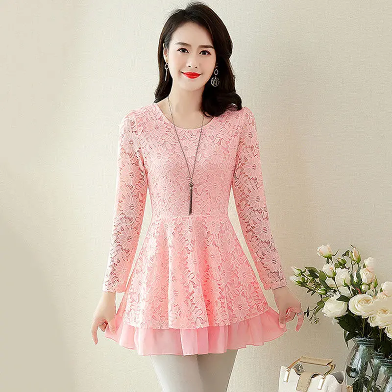 Women's T-shirt Spring a Autumn 2025 New middle aged Lace shirt Women Loose Long-sleeved bottoming Shirt Casual Female Top A560