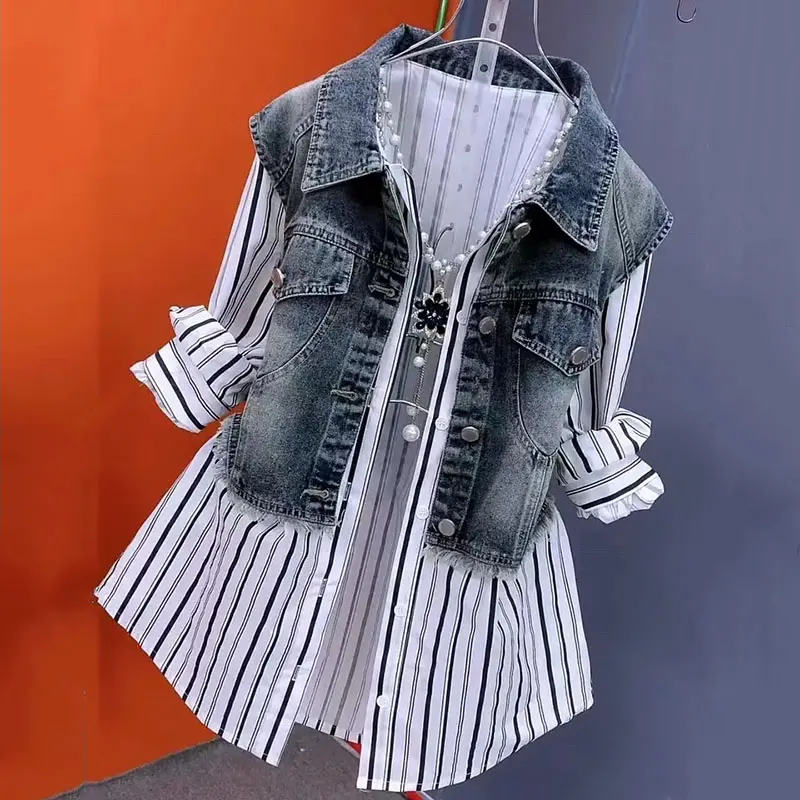 New Design Fake Two Denim Shirts Women Spring Autumn Korean Fashion Joker Striped Denim Shirt Ladies Top Casual Jean Coat Female