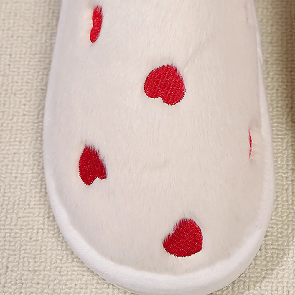 Women Plush Heart Slippers Fuzzy Home Slippers Non Slip Flat Thermal Slippers Comfortable Fluffy Love Slippers for Autumn Winter