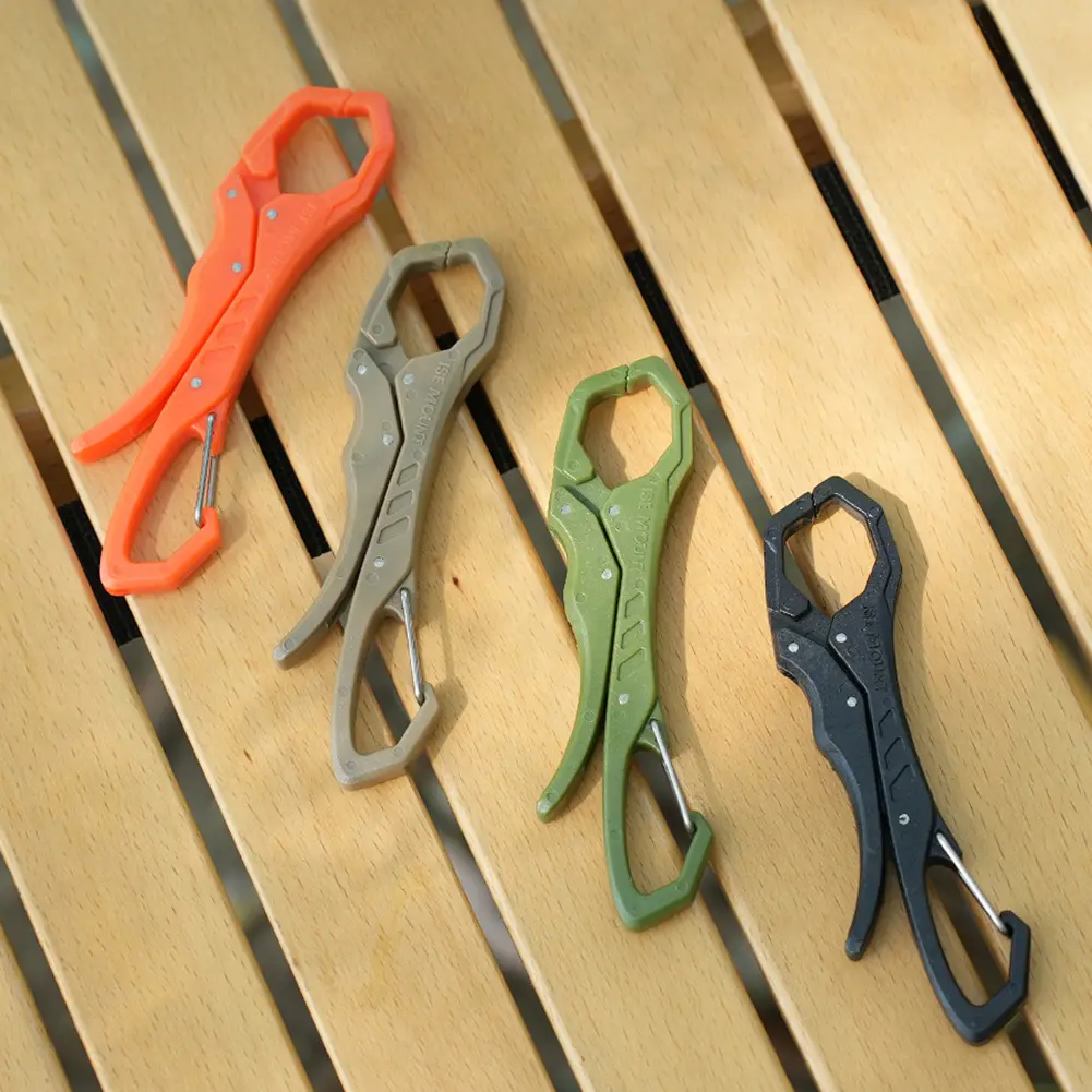 2Pcs Fish Lip Gripper Lightweight Hanging Buckle Fishing Grabber Multifunctional Fishing Lip Grabber Fishing Accessories