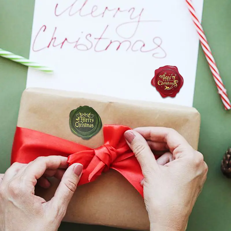 500Pcs Merry Christmas Stickers Christmas Theme Seal Labels Stickers For DIY Gift Baking Package Envelope Stationery Decor