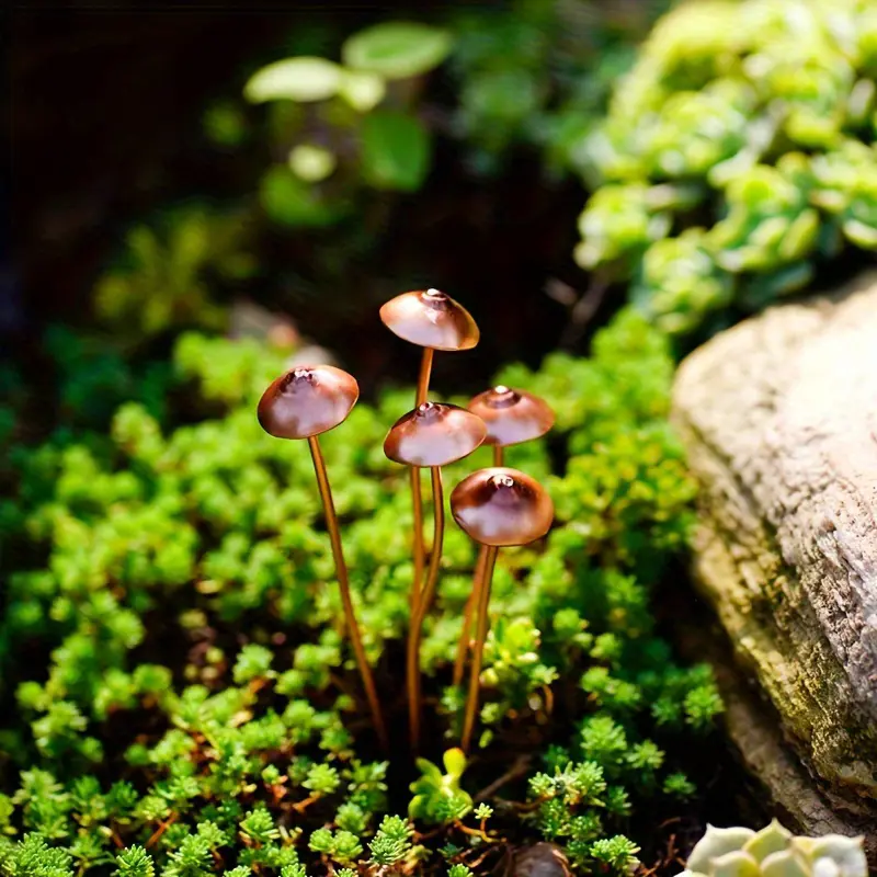 Creative Mini Metal Cute Mushroom Decoration Outdoor Garden Courtyard Decoration Atmosphere Potted Flower Decoration