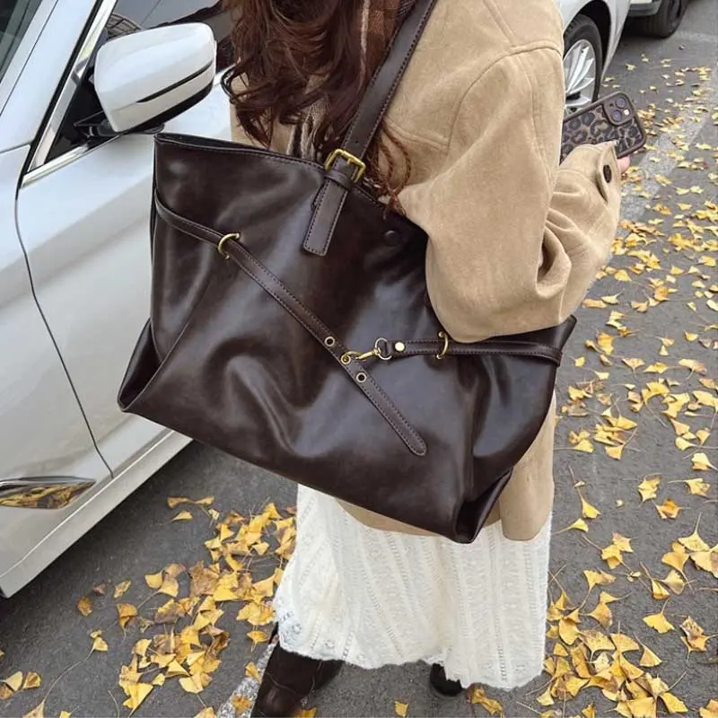 French Style Winter Women Shoulder Bag 2025 Y2K Lady Ita Bag Vintage Female Commuting Handbags Travel Tote Bags Clutch Purse