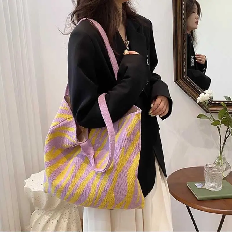 Trend Zebra Pattern Crochet Bag Large Capacity Women Handbag Shoulder Bag Simple Knitted Tote Bag for Teen Women Girls bolsa