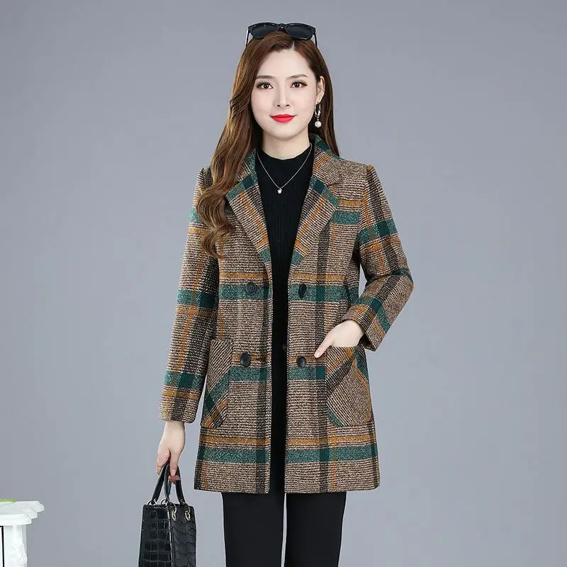 Autumn Winter Woolen Coat Women's 2025 New Fashion  Mid-Elderly Mothers Wear  Plaid Cotton Trench Coat Female Outwear Jackets