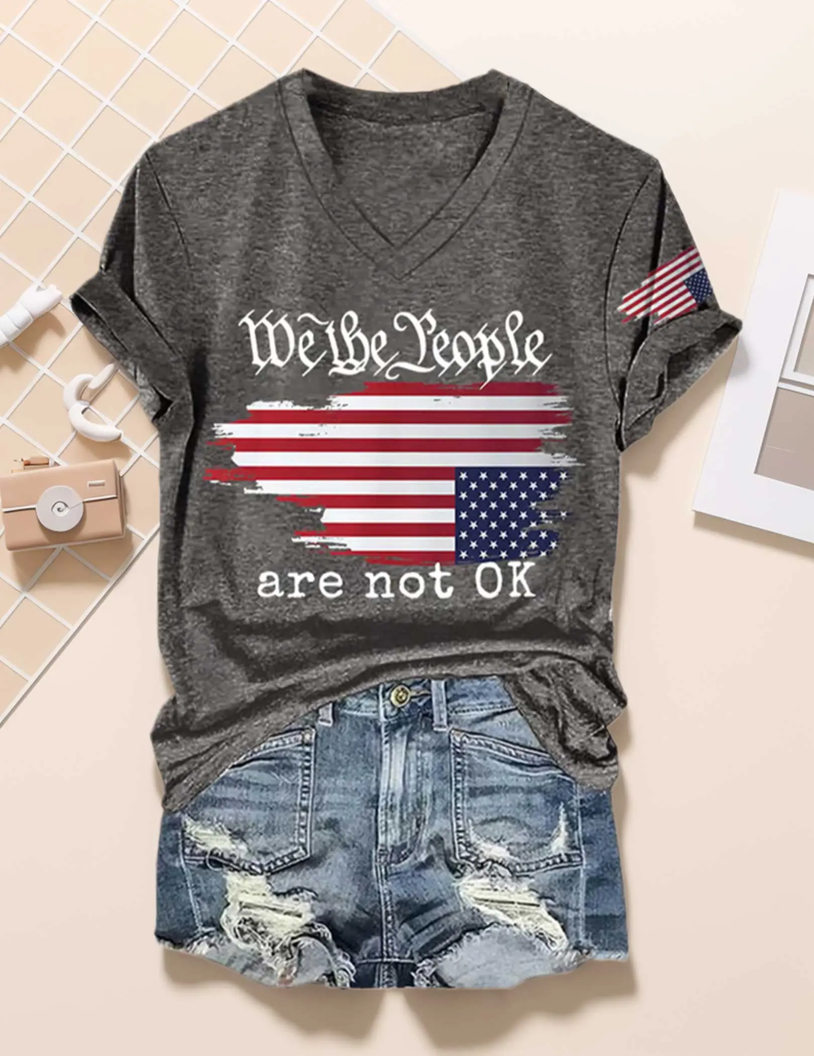 Upside Down American Flag Womens Summer Tops Short Sleeve Trendy Beach Vacation Clothes V Neck Summer Casual Tee Tops for Women