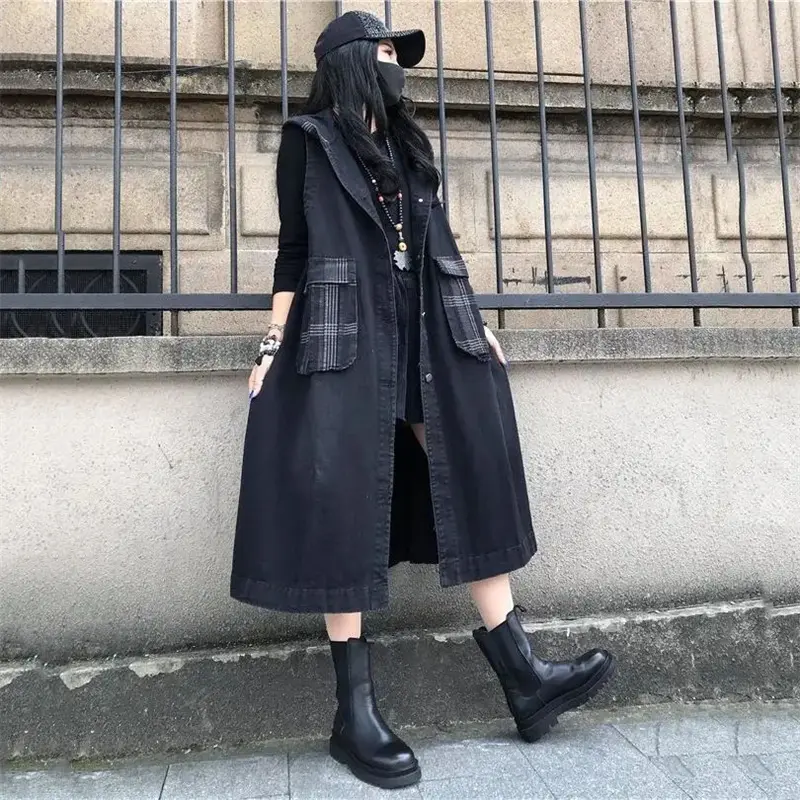 Denim Vest Women New 2025 Spring Autumn Mid-length Hooded stitching Retro Washed Sleeveless Jeans Vest Women Waistcoats Tops