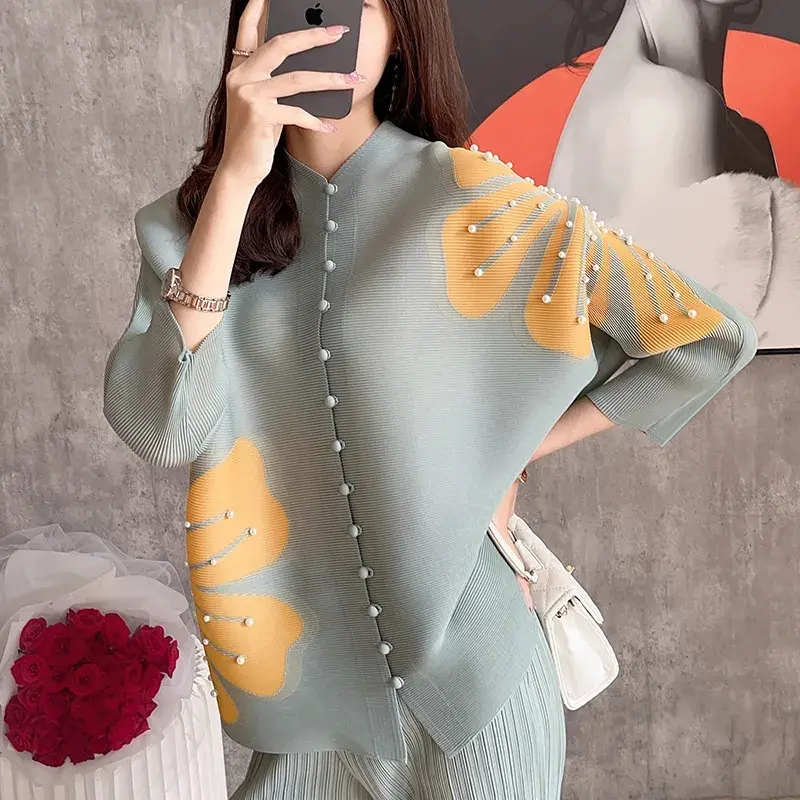 Female New Pleated Fashion Cardigan Blouse Women's Spring And Summer Temperament Loose Beaded Bat Sleeve Print Slim Ladies Shirt