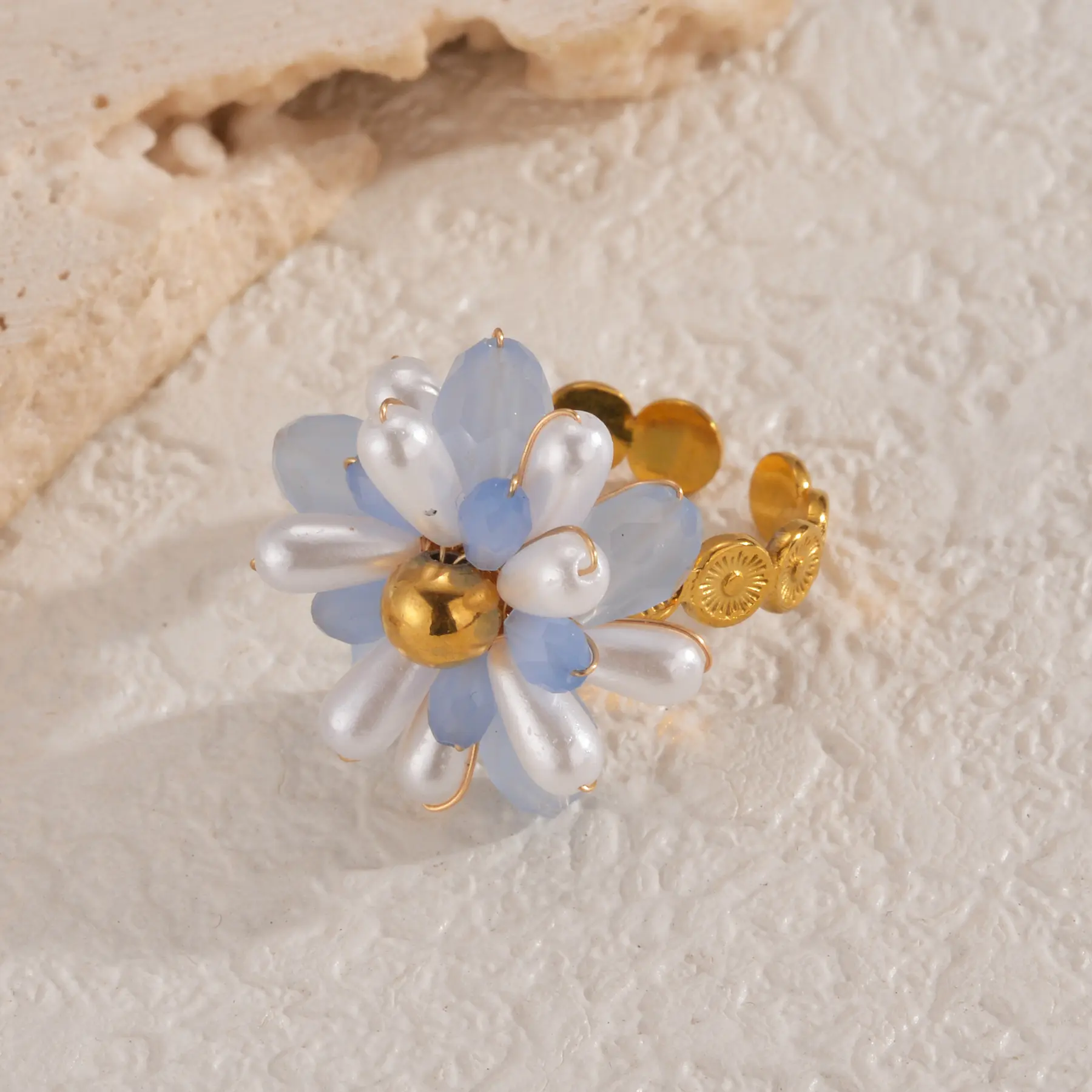 Freeteeme Retro Acrylic Beaded Flower Ring for Women Stainless Steel Gold Color Open Ring Fashion Birthday Party Wedding Jewelry