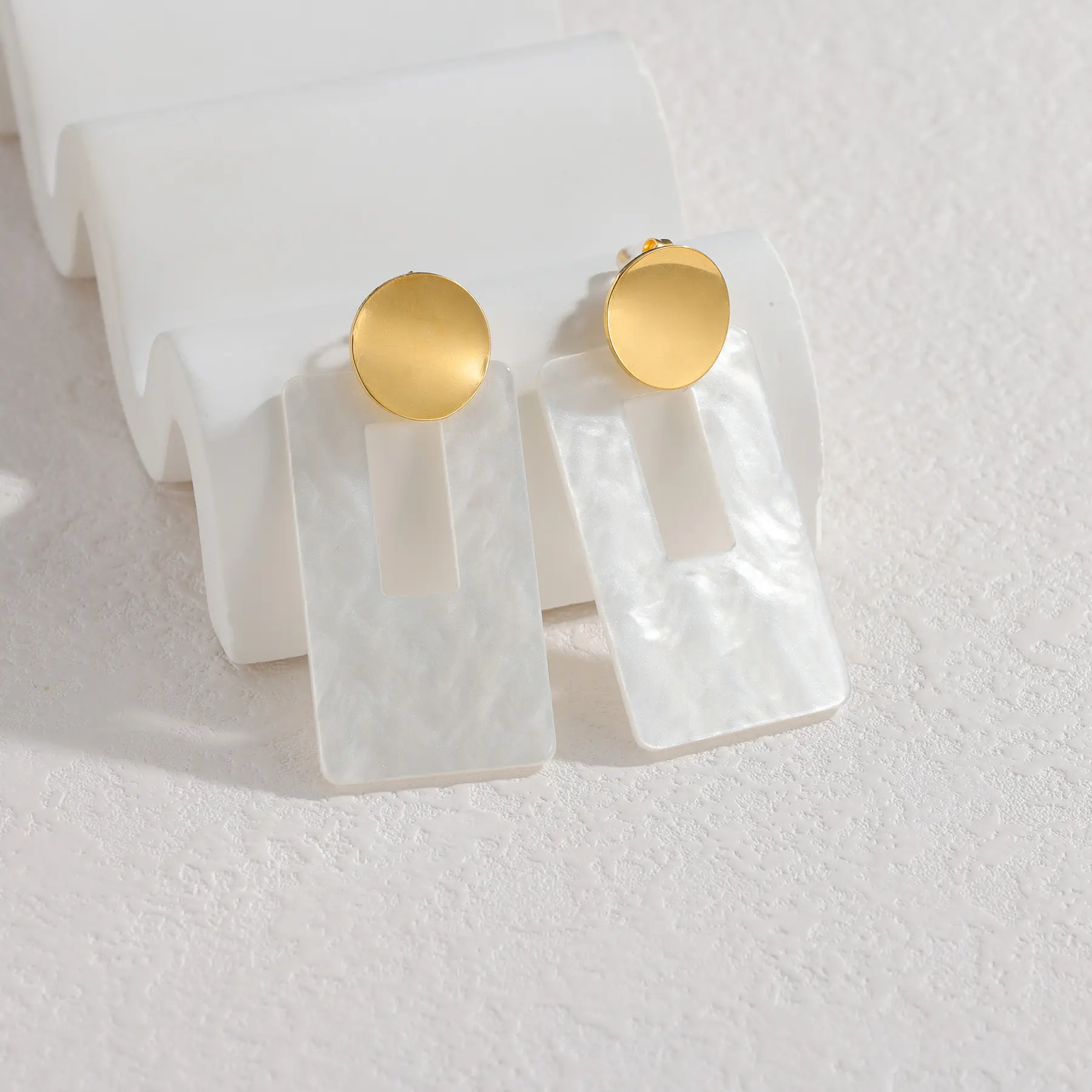 Freeteeme High-End Various Color Geometric Hollow Earrings for Women Stainless Steel Acrylic Dangle Earrings Party Jewelry Gift