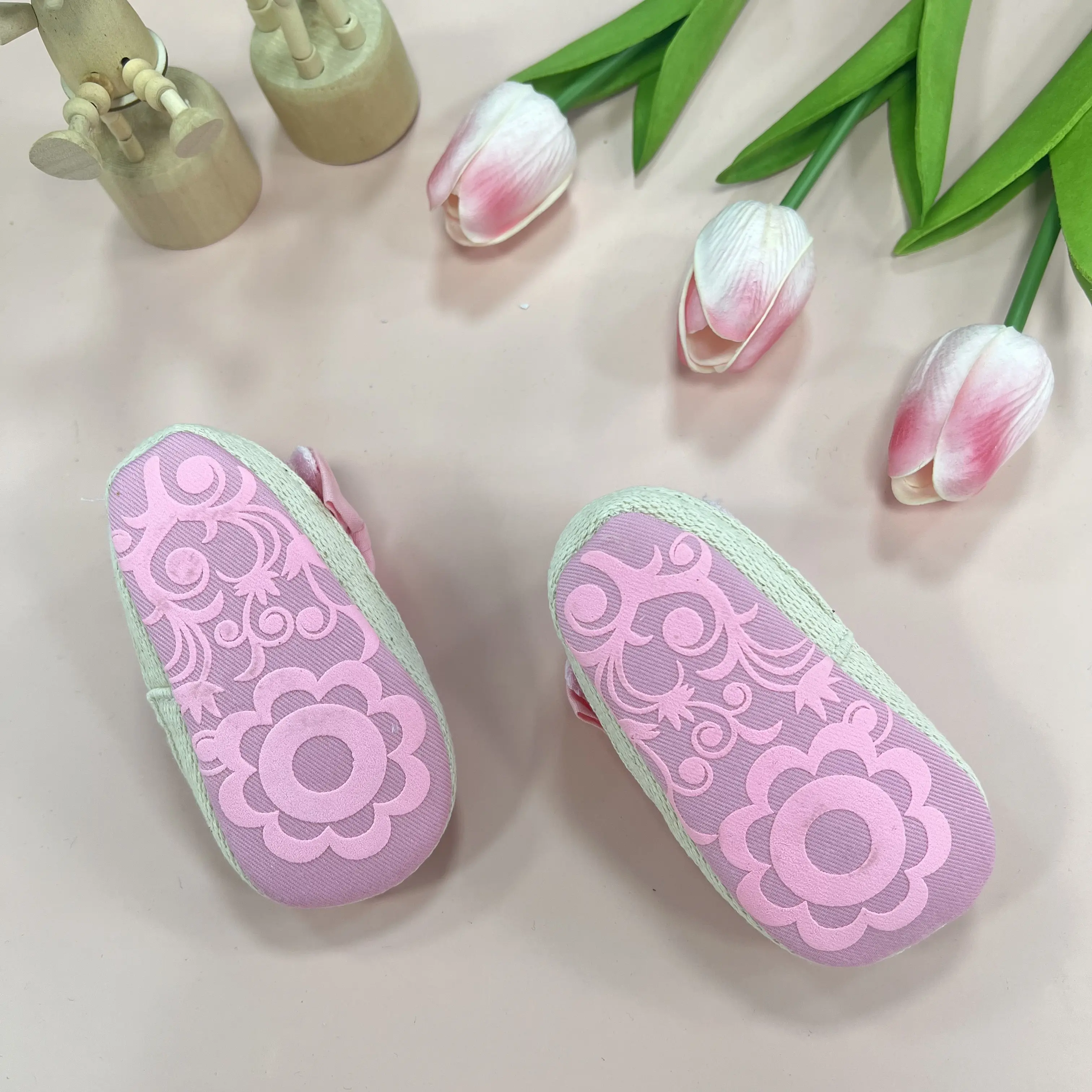 Baby Girls and Unisex Soft Soles Slip-Resistant Crib Shoes Slippers for Infant and Toddler, 0-24 Months