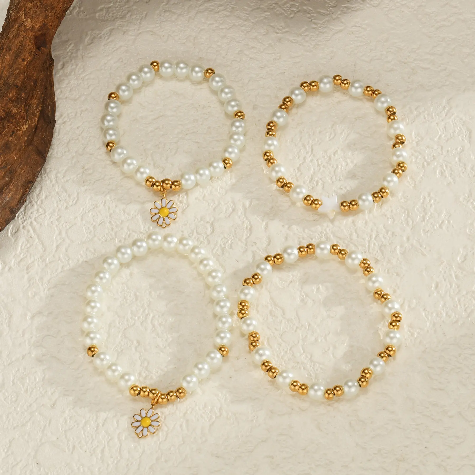 Freeteeme Daisy Imitation Pearl Bracelet for Women Girls Gold-plated Stainless Steel Star Beaded Hand Chain Summer Jewelry Gifts