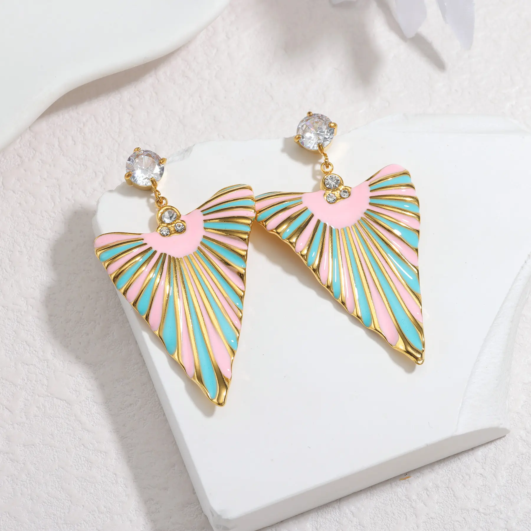 Freeteeme New Geometric Contrast Color Triangle Earrings Oil Dripping Bling Zircon Ear Studs Birthday Jewelry Party Women Gift