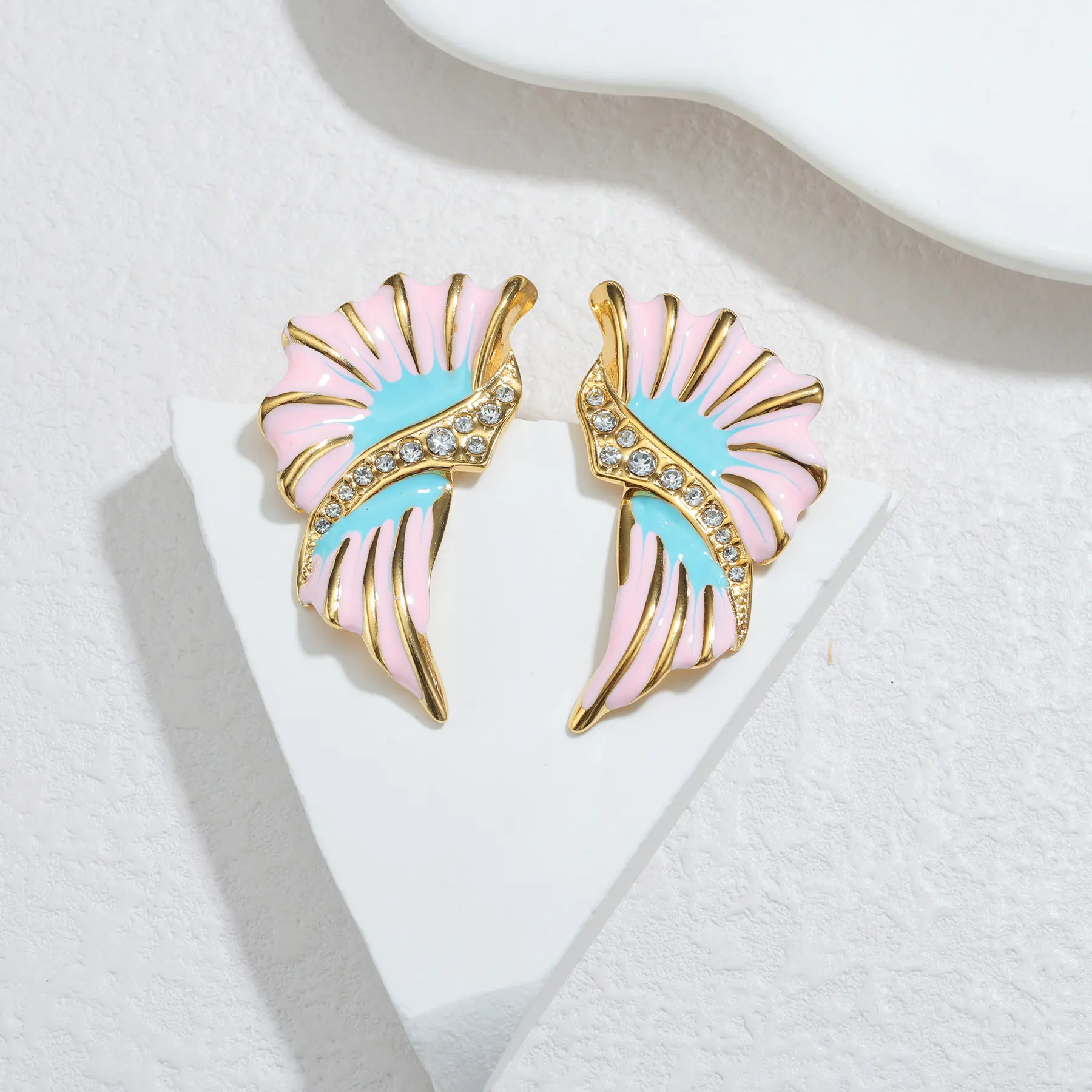 Freeteeme Lovely Wing Shaped Earrings for Women 18K Gold Plated Sparkling Zircon Stud Earrings Fahion Daily Jewelry Party Gifts