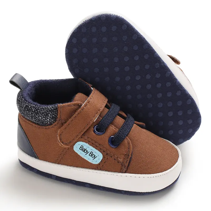 A Versatile Pair of Canvas Shoes Designed for Boys, Suitable for Infants Aged 0-1 Years Learning to Walk, Ideal for Spring