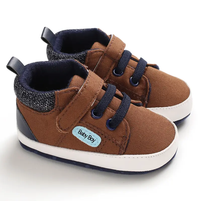 A Versatile Pair of Canvas Shoes Designed for Boys, Suitable for Infants Aged 0-1 Years Learning to Walk, Ideal for Spring