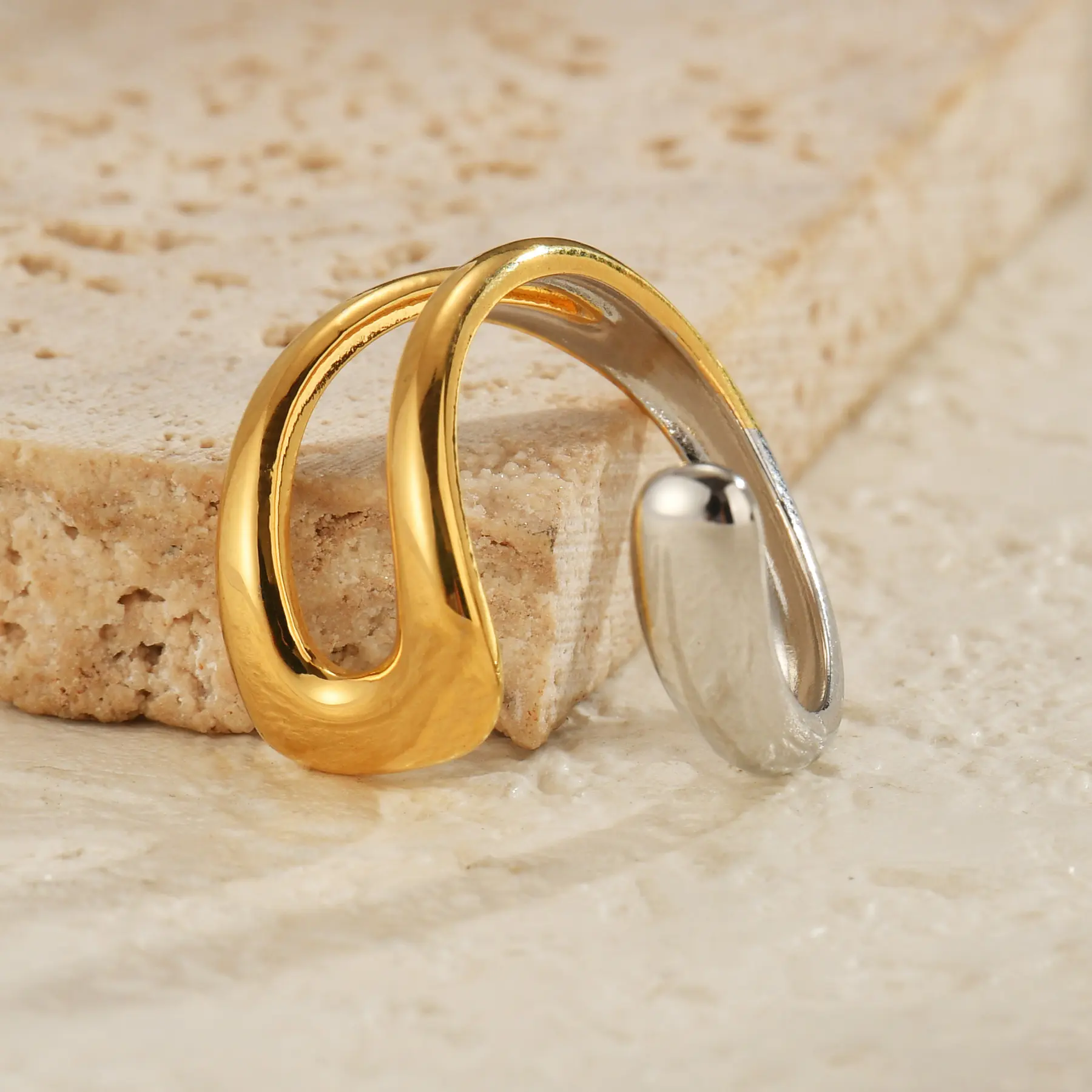 Freeteeme 2024 New Colorblock Asymmetric Ring for Women Stainless Steel Open Size Ring Silver and Gold Color Jewelry Couple Gift