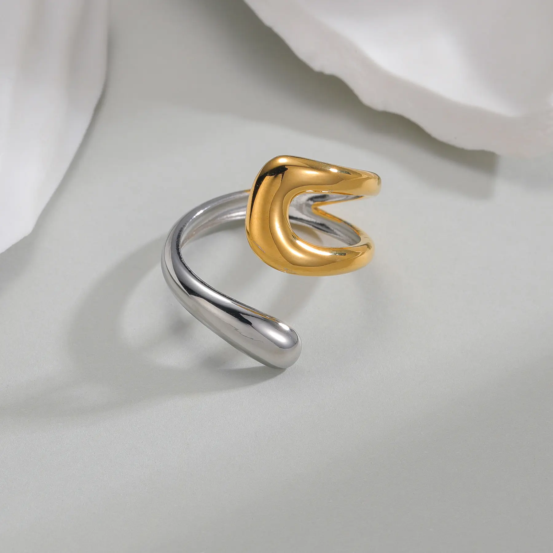 Freeteeme 2024 New Colorblock Asymmetric Ring for Women Stainless Steel Open Size Ring Silver and Gold Color Jewelry Couple Gift