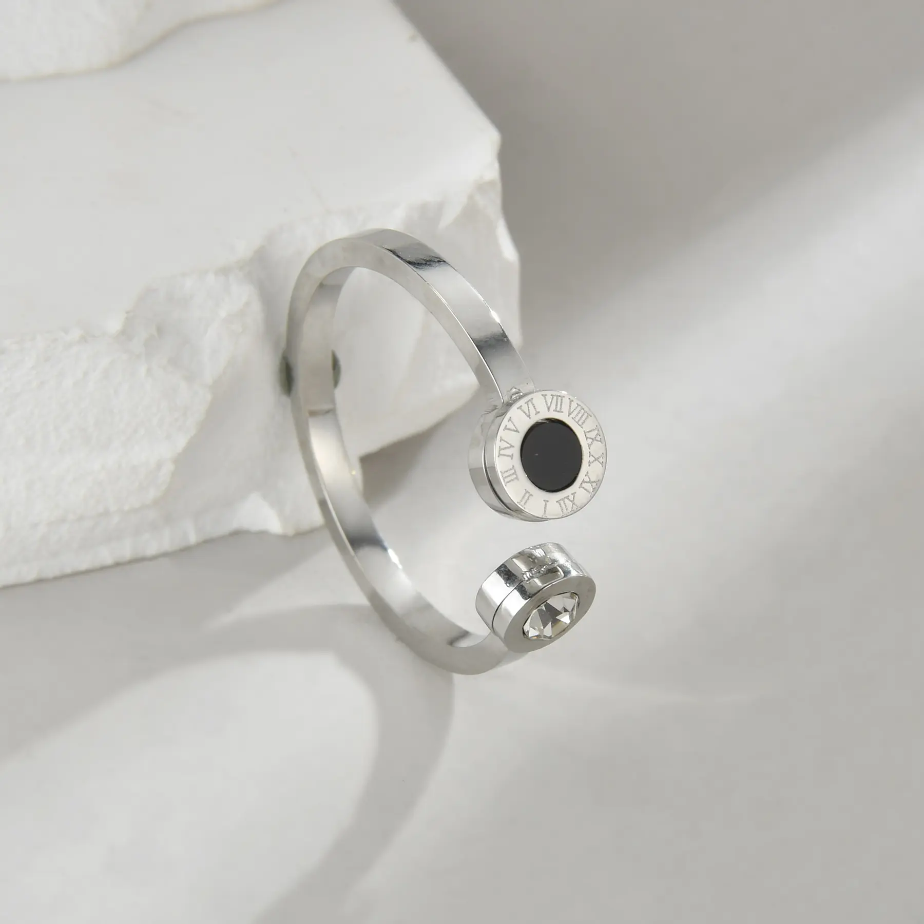 Freeteeme Stainless Steel Roman Numeral Open Rings for Women men Black Shell Adjustable Zircon Ring Fashion Couple Jewelry Gift
