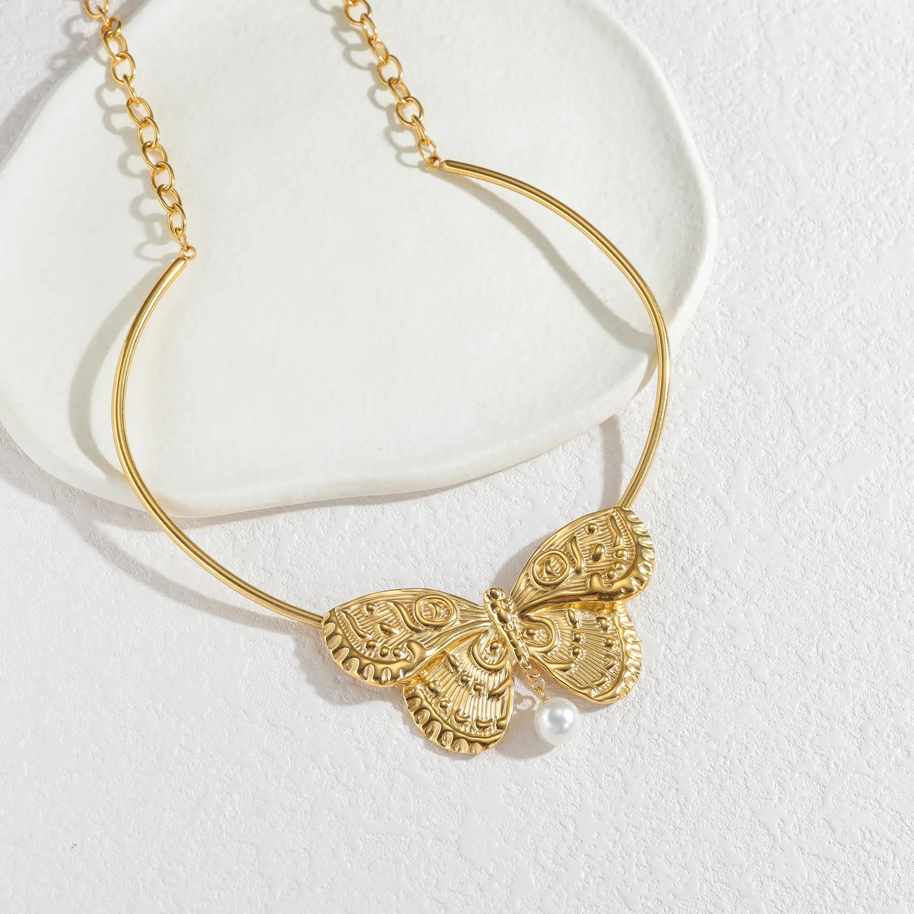 Freeteeme Fashion Butterfly Imitation Pearls Necklace Stainless Steel Lovely Chain Choker for Women Jewelry Party Birthday Gifts