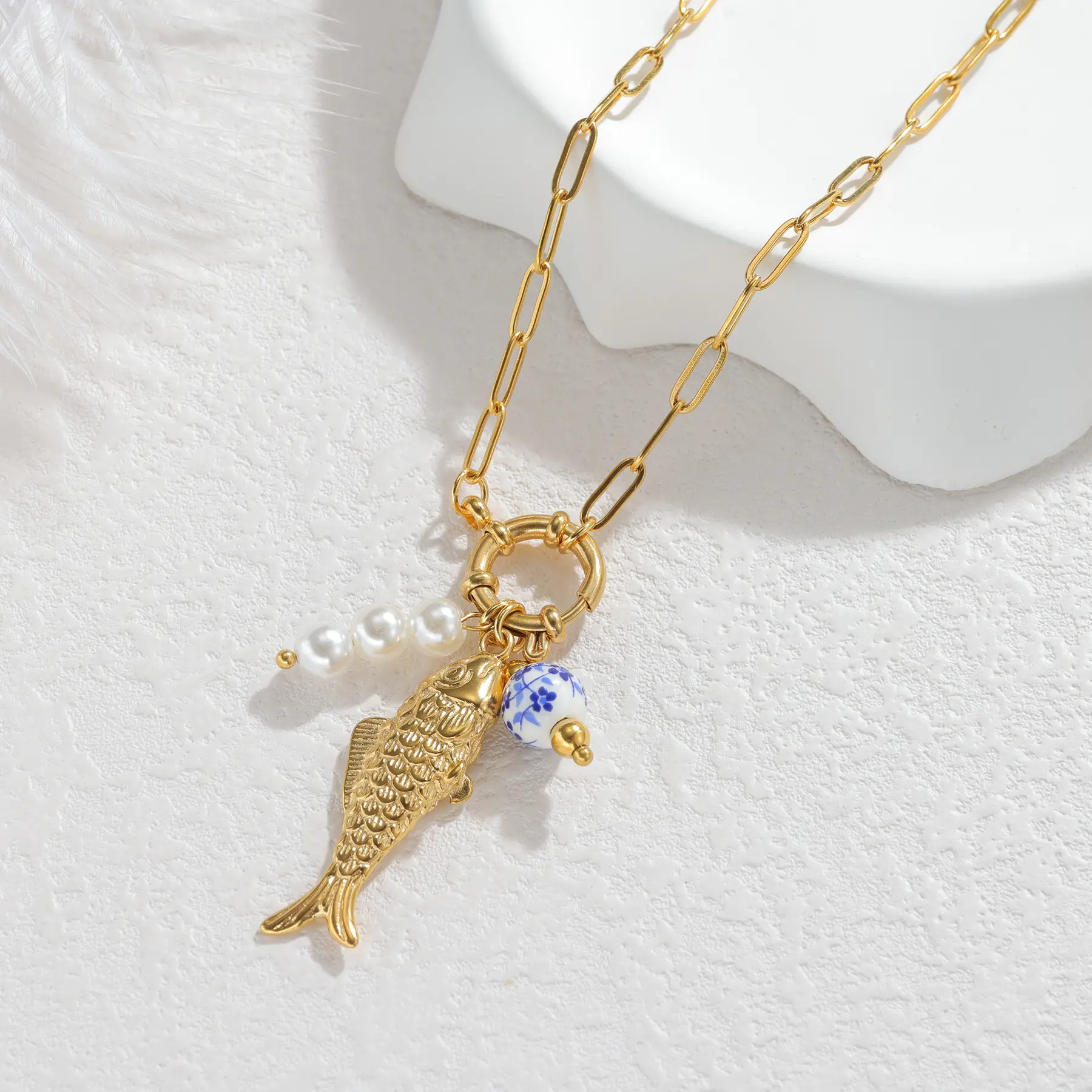 Freeteeme Stylish Shell Starfish Pendant Necklace for Women Gold Color Ocean Series Multi-Charms Necklaces Fashion Holiday Gifts