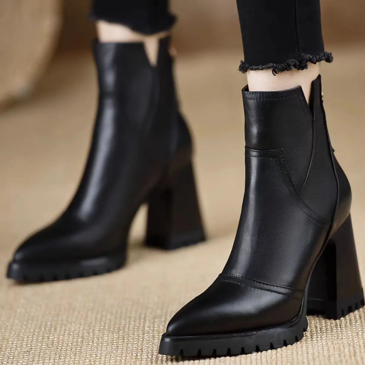 Women's High-heeled Ankle Boots  Fashion Pointed Toe Zipper British Retro Anti Slip Women's Short Boots Botas Mujer