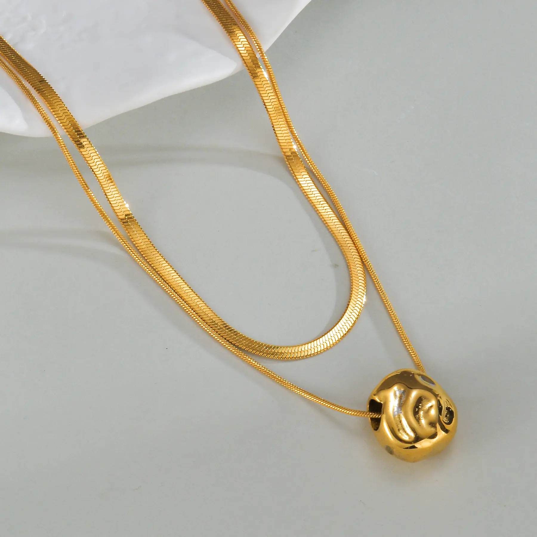 Freeteeme Double Layered Round Necklace for Women Girls Stainless Steel Blade Chain Choker Gold Plated Jewelry Christmas Gift