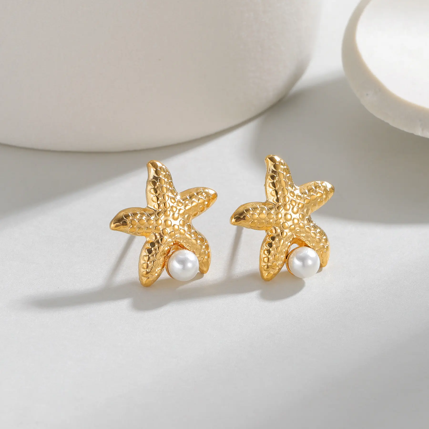 Freeteeme Trendy Starfish Imitation Pearl Earrings for Women 18K Gold Plated Ocean Style Ear Studs Beach Jewelry Birthday Gifts