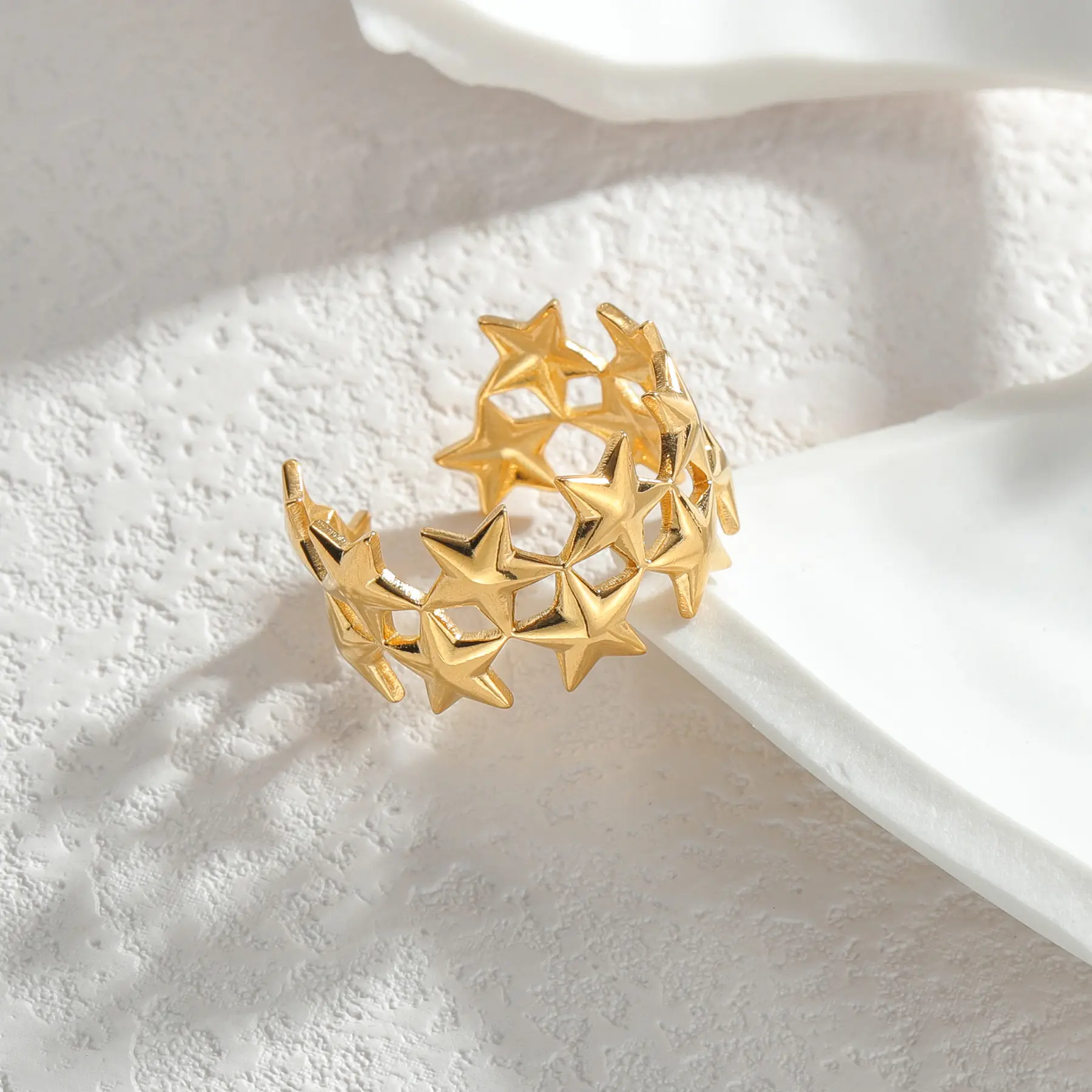 Freeteeme Trendy Oil Dripping Star Rings for Women Stainless Steel Red Star Open Rings Minimalist Couple Jewelry Birthday Gifts