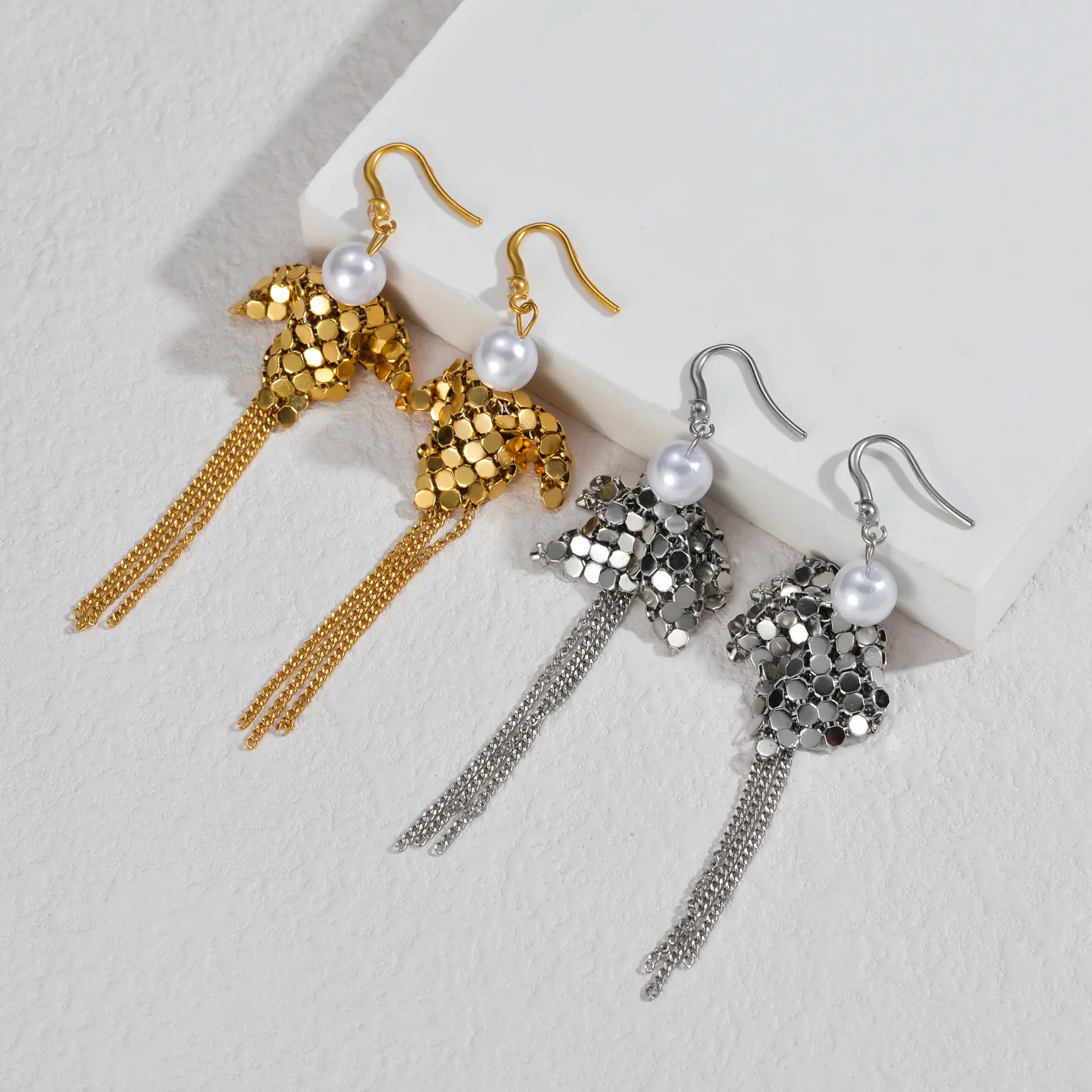 Freeteeme High End Geometric Scale Imitation Pearl Tassel Earrings for Women Stainless Steel Sparkling Long Dangle Earrings Gift
