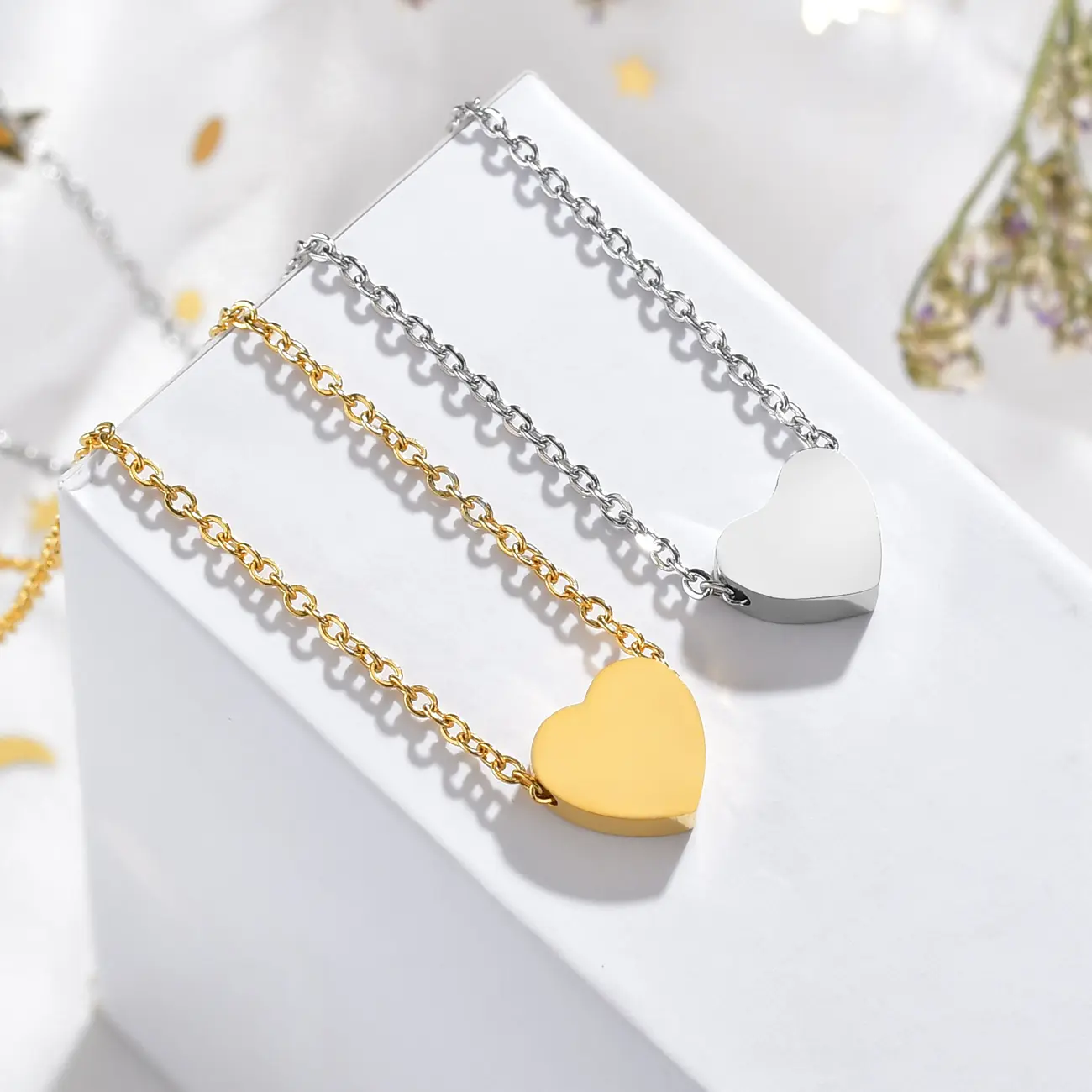 Freeteeme Simple Letter V Necklace for Women Girl Stainless Steel Gold Color Alphabet Heart Pendant Necklace Party Birthday Gift