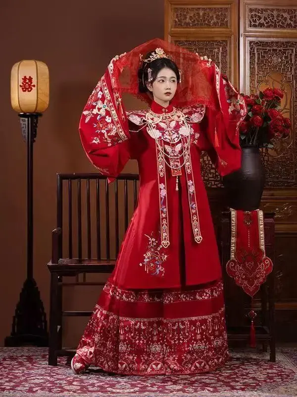 Chinese Style Cosplay Costume Heavy Industry Embroidery Ming Dynasty Wedding Dress Horse Face Skirt Hanfu Suit