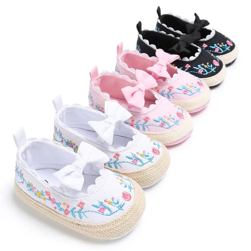 Baby Girl Embroidered Flower Sneakers, Lightweight Non-Slip Walking Infant Shoes for Indoor Spring/Autumn