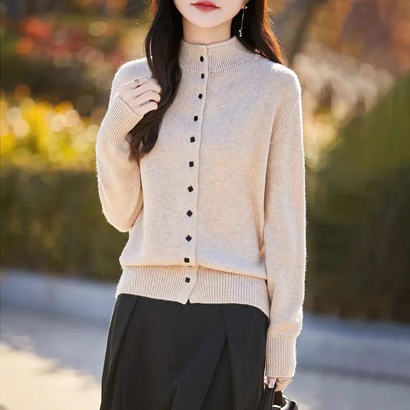 New Korean Single Breasted Knitted Cardigan Women Autumn Winter Fashion Sweater Coat Female Leisure Solid Color Knit Ladies Tops