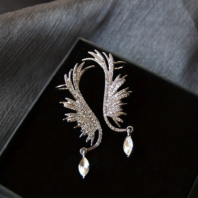 Punk Statement Ear Cuff Clip Earrings for Women Silver Color Crystal Wings Dangle Drop Earrings Wedding Party Trendy Jewelry