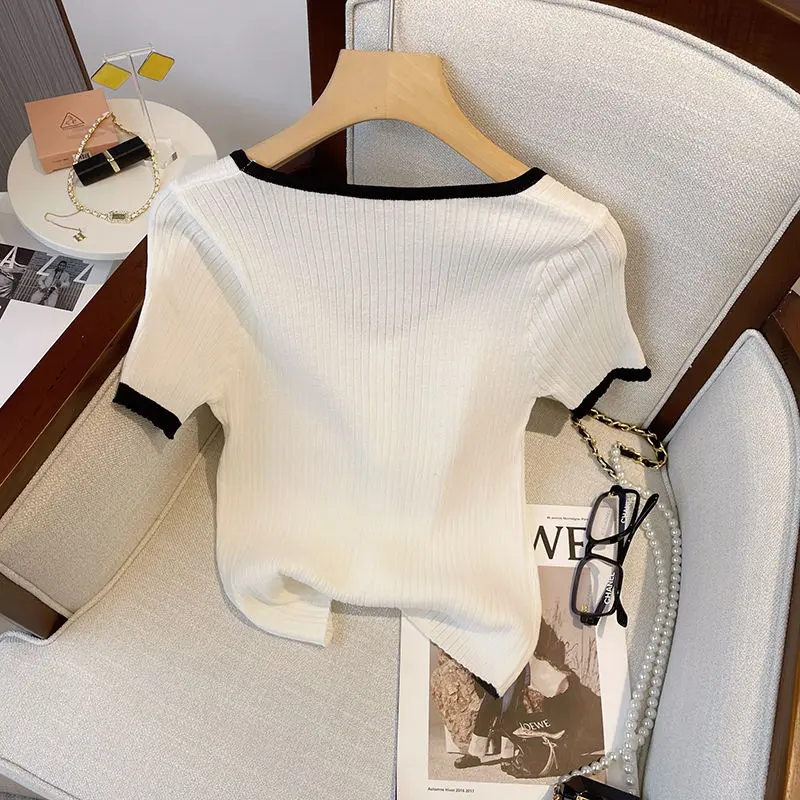 Temperament Exposed Collarbone Peach Neck Knit Sweater 2024 Summer Slim Short Sleeve T-shirt Women's Design Sense Hot Girl Top