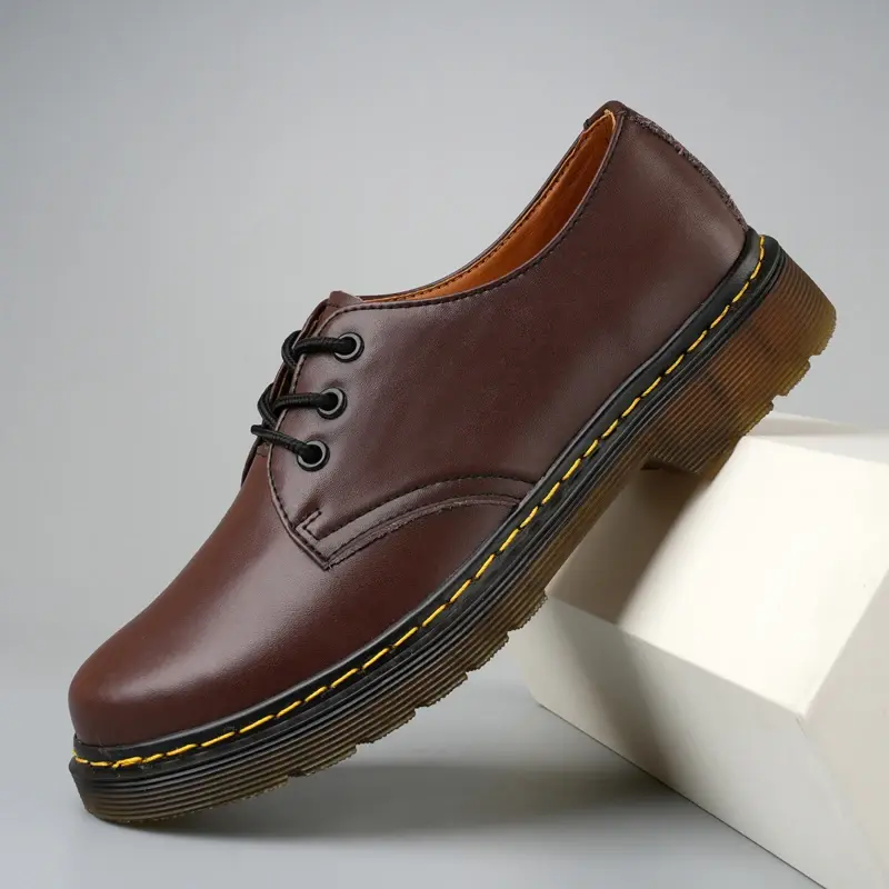 British Style Luxury Outdoor Brand Thick Bottom Oxford Shoes Lace Up Safety Shoes 2024 Fashionable New Couple Style Work Shoes