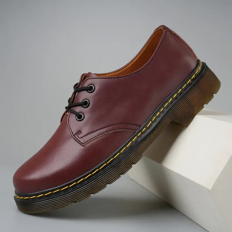 British Style Luxury Outdoor Brand Thick Bottom Oxford Shoes Lace Up Safety Shoes 2024 Fashionable New Couple Style Work Shoes