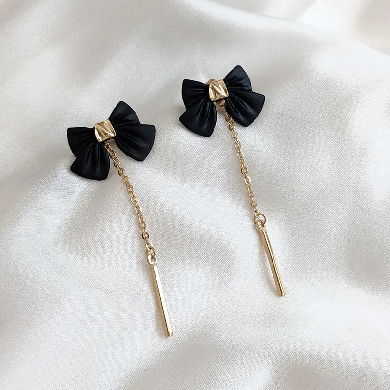 Romantic Black Charms Bow Knot Drop Earrings for Women Party Metal Single Chain Tassel Long Earrings Korean Fashion Jewelry