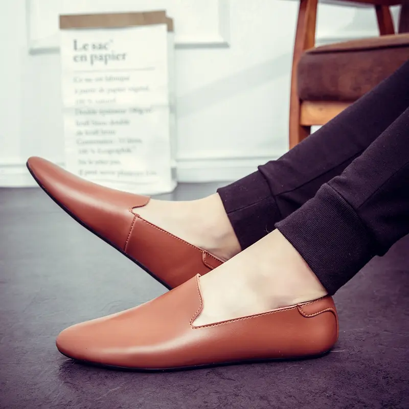 New Fashion Split Leather Man Casual Shoes Flats Shoes Men Comfortable Slip on Loafers Male Outdoor Walking Shoes Driving Shoes