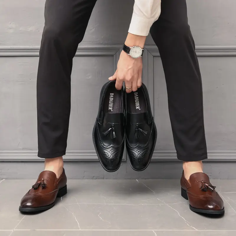 Tassel Carving Loafer Shoes Men Slip on Driving Moccasins Mens Comfortable Leather Shoes Men Wedding Shoes Fashion  Casual Shoes