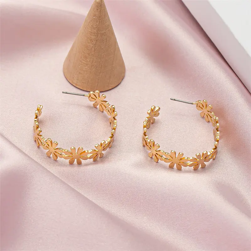 Bohemian Golden Color Flower C Shape Drop Earrings for Women Geometry Open Round Dangle Earrings Punk Statement Jewelry Gift