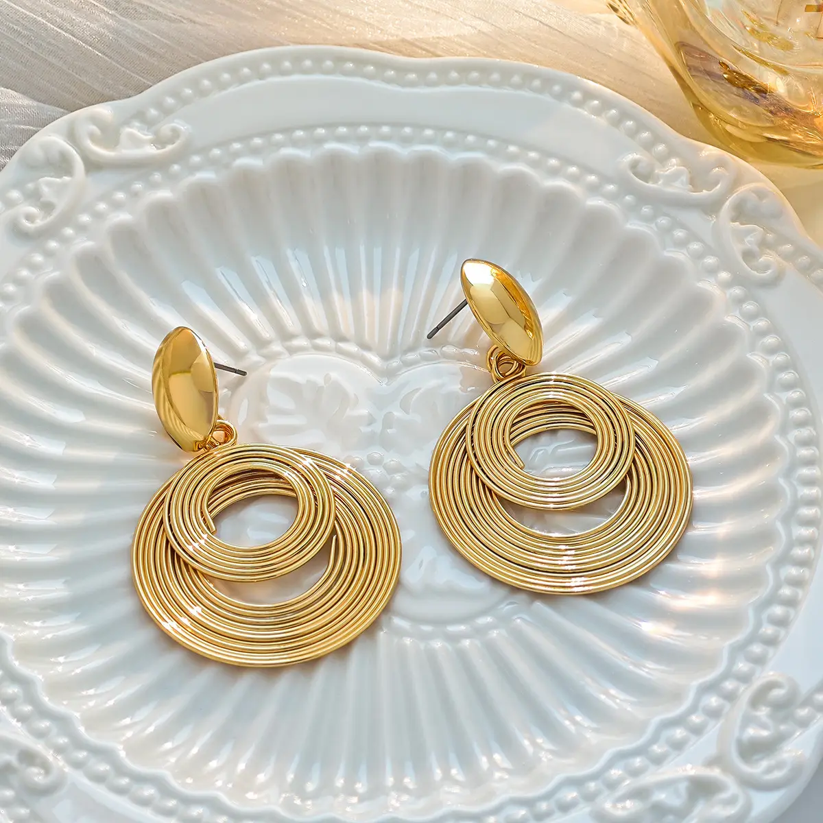 Multi Layer Metal Wound Coil Dangle Earrings for Women Trendy Geometry Round Circle Oval Drop Earrings Party Vintage Jewelry
