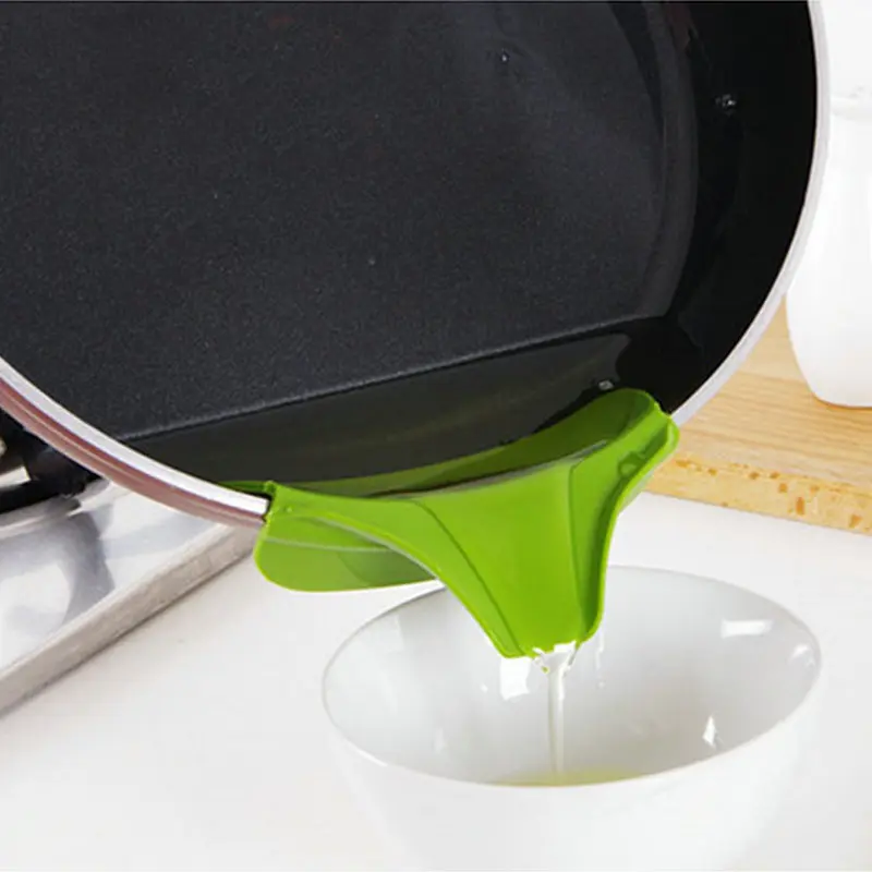 WALFOS Silicone Soup Funnel Kitchen Gadget, Anti-Spill Edge Water Deflector Cookware Tool