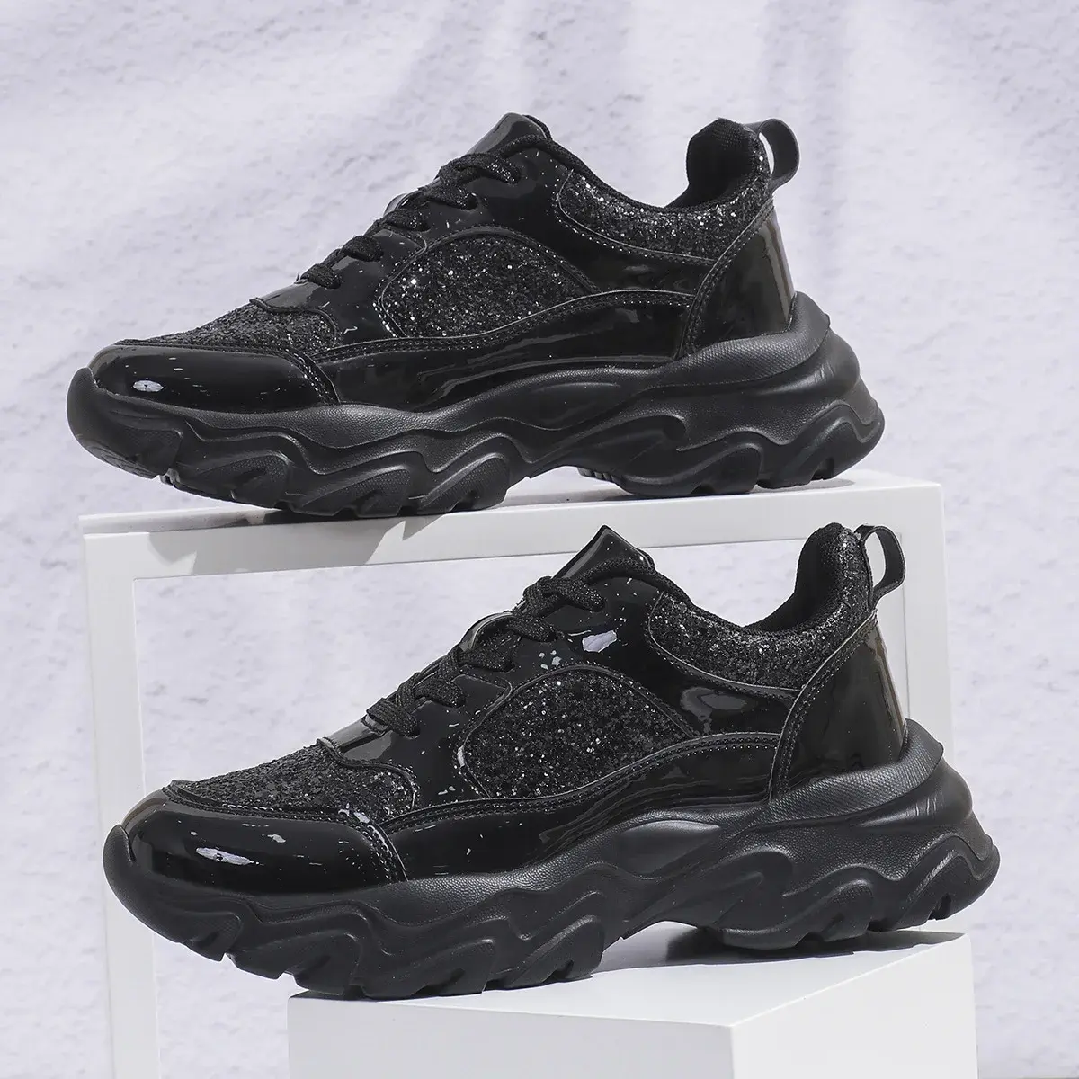 Women's Casual Sneakers Comfortable Anti Slip Sports Shoes Woman Fashion Breathable Soft Sole Platform Sneakers Plus Size 42
