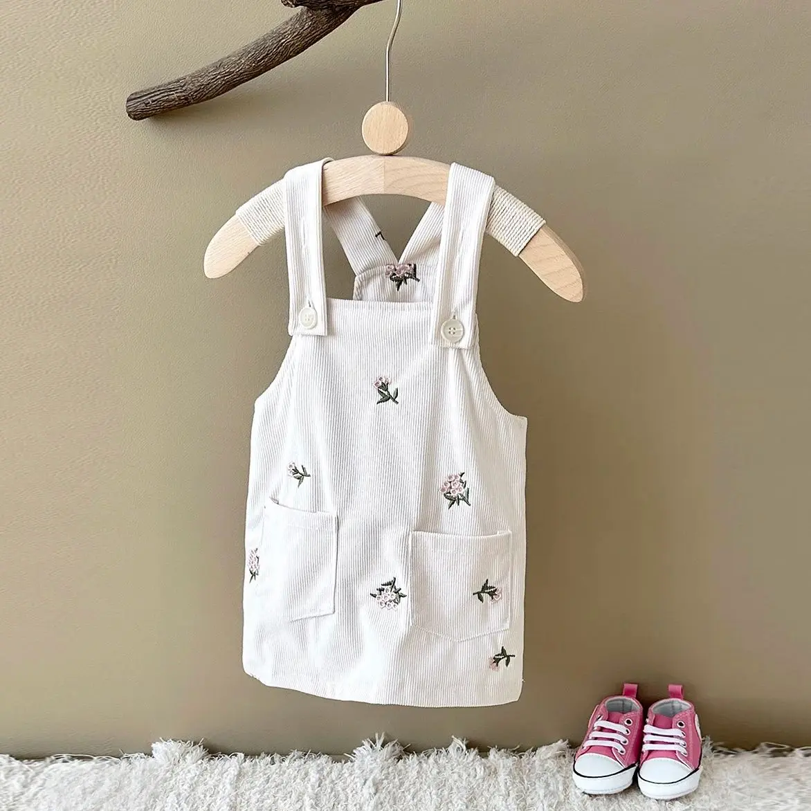 Summer Girls Strap Dress Korean Baby Clothes Infant Version Suspender Dress Flowers Embroidery Sleeveless A-line Infant Dresses