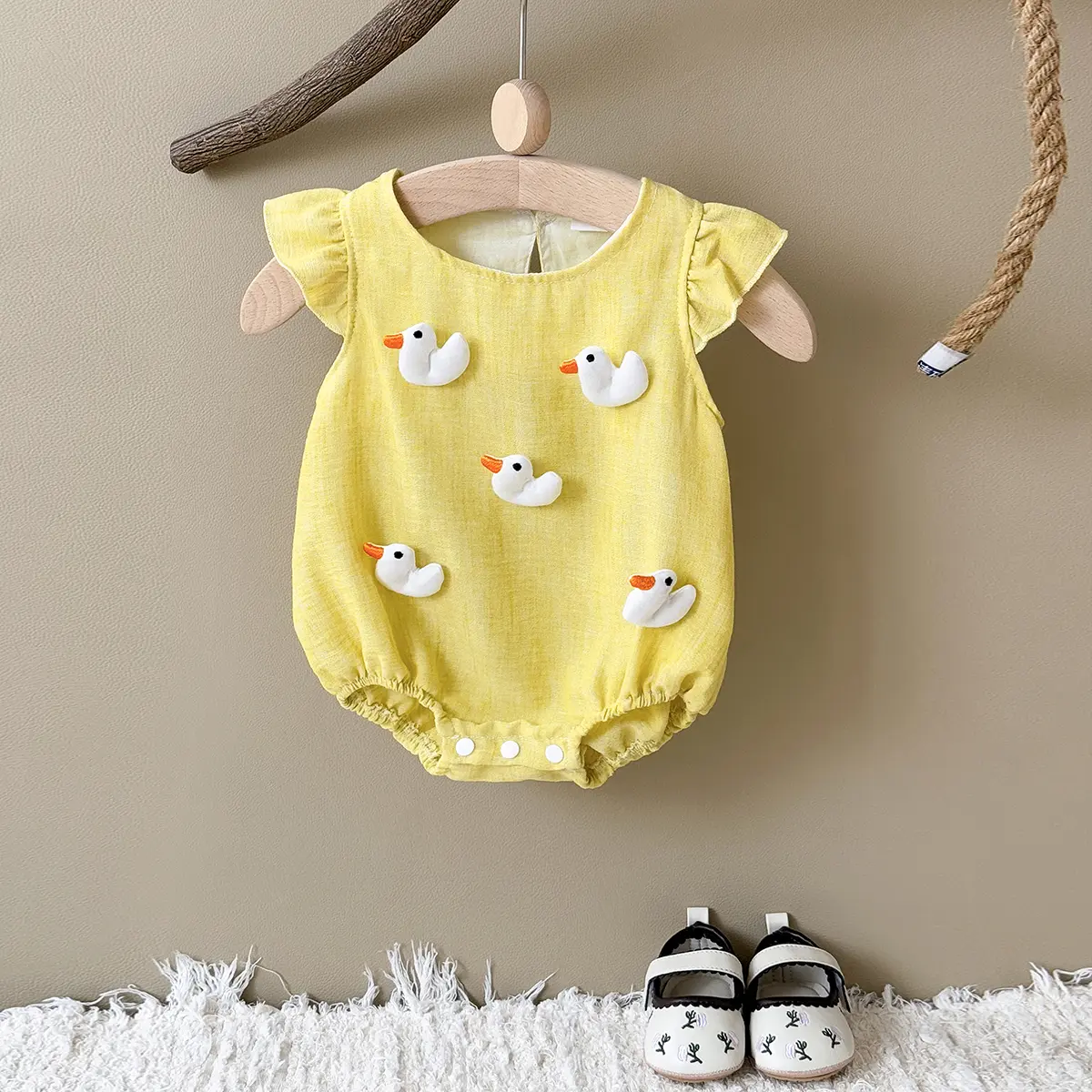 2025 New Newborn Baby Boys Girls Summer Rompers Short Sleeved Triangle Jumpsuit Cute Duck Love Doll Toddler Bodysuit 0-18 Months