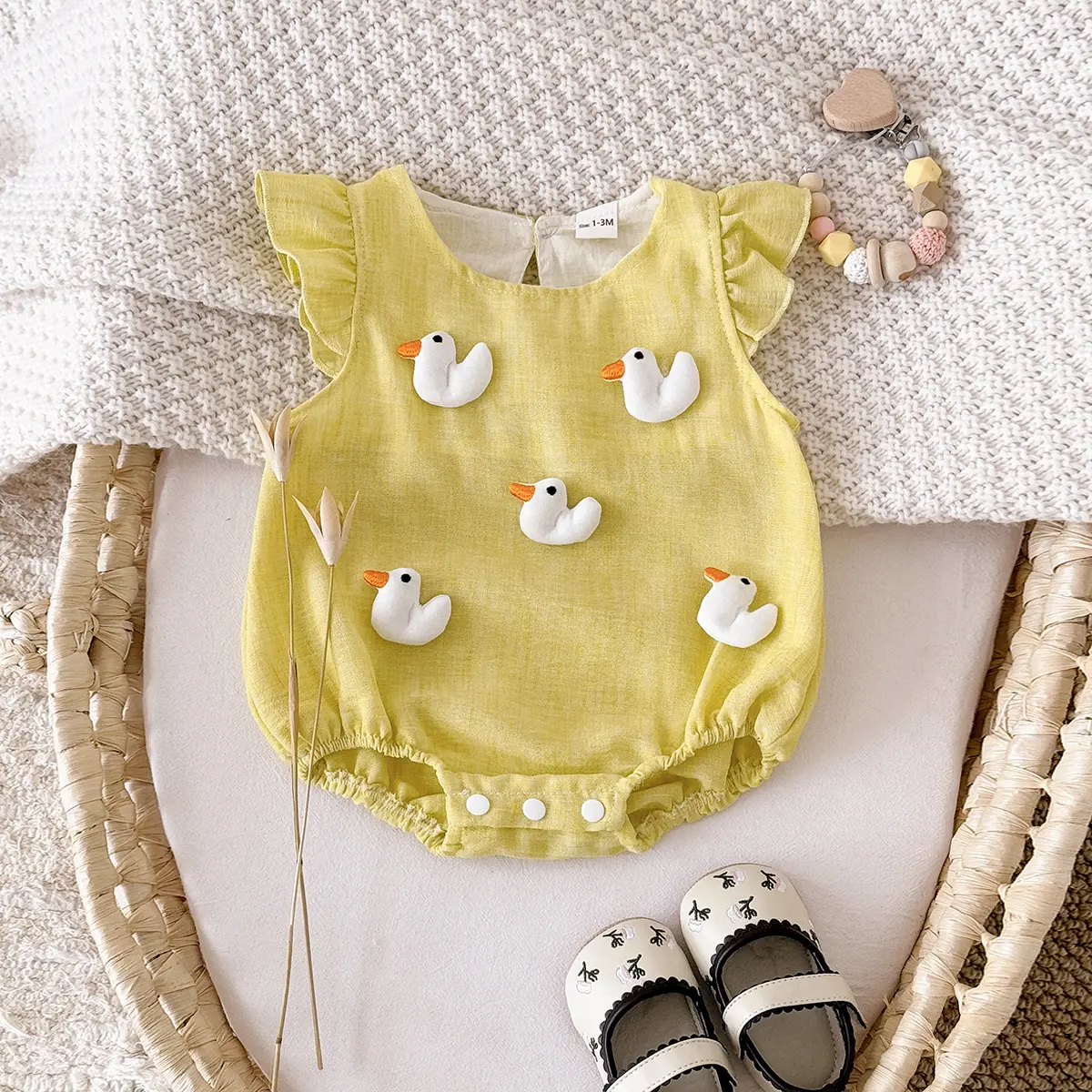 2025 New Newborn Baby Boys Girls Summer Rompers Short Sleeved Triangle Jumpsuit Cute Duck Love Doll Toddler Bodysuit 0-18 Months