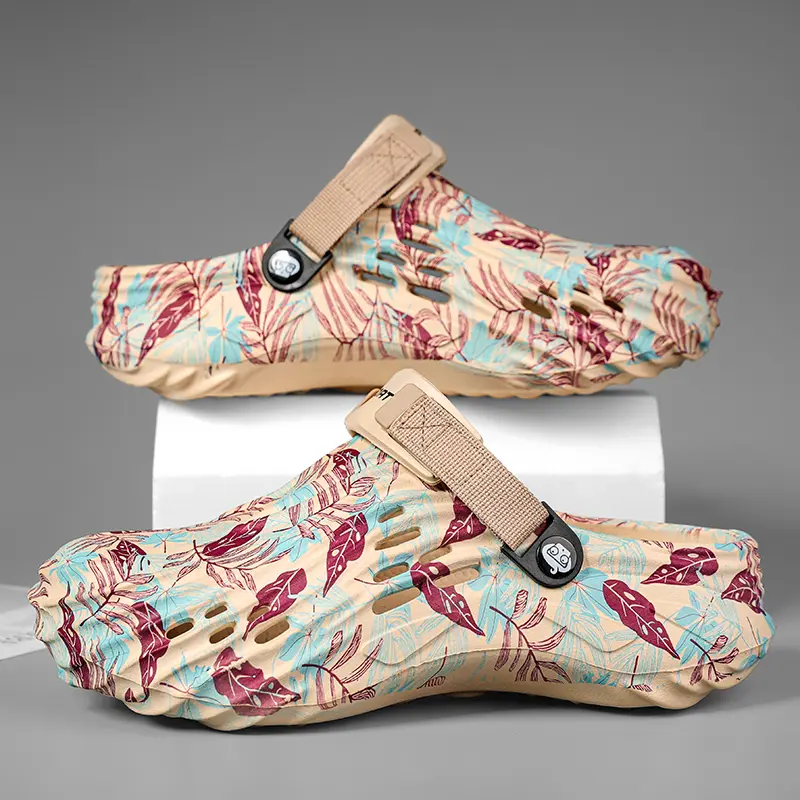 2025 Summer Men's Sandals New Home Garden Shoes Comfortable and Lightweight Men Slippers Non-Slip Soft Bottom Flip Flop Sandals